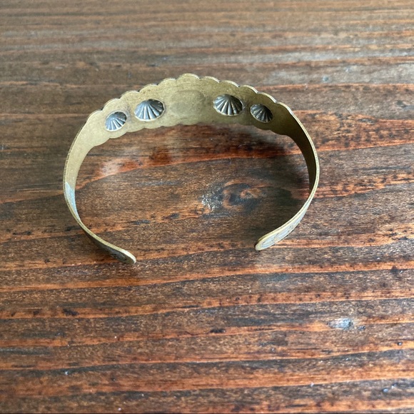 “L” Bracelet - Picture 2 of 4